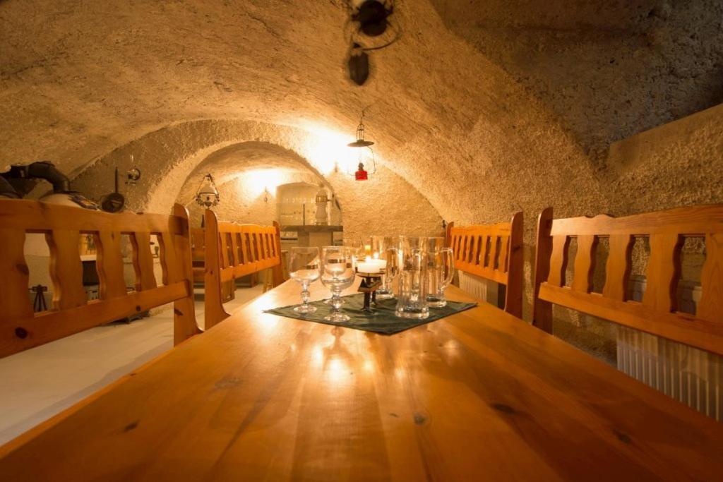 Hotel Zemianska Kúria Vachtár Kralova Lehota Esterno foto