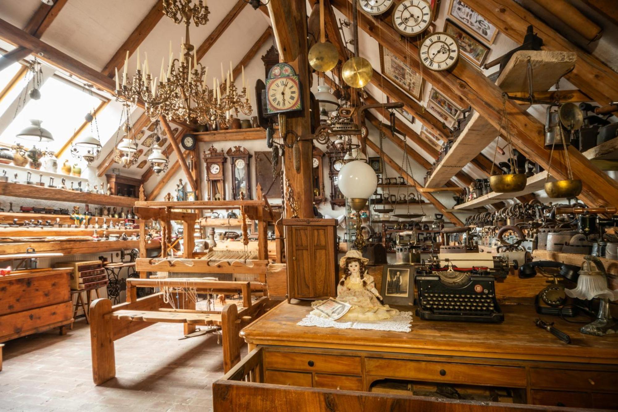 Hotel Zemianska Kúria Vachtár Kralova Lehota Esterno foto