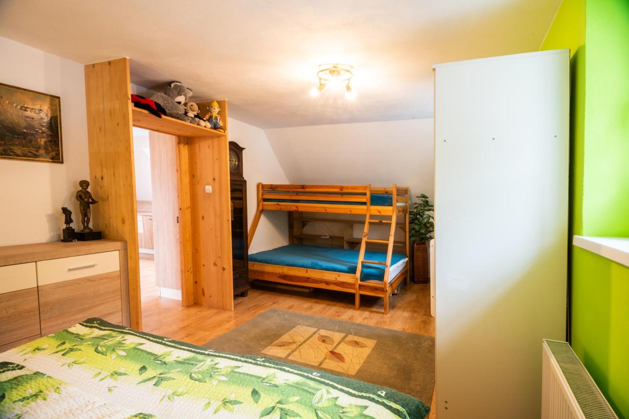 Hotel Zemianska Kúria Vachtár Kralova Lehota Esterno foto